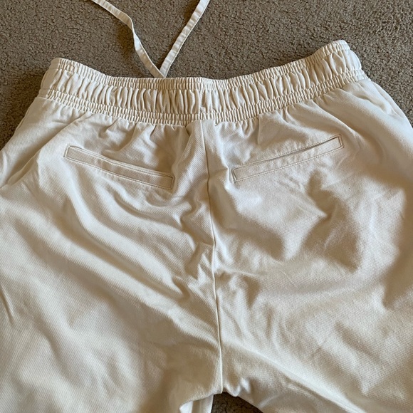 🌸A NEW DAY cream pants - Picture 4 of 4